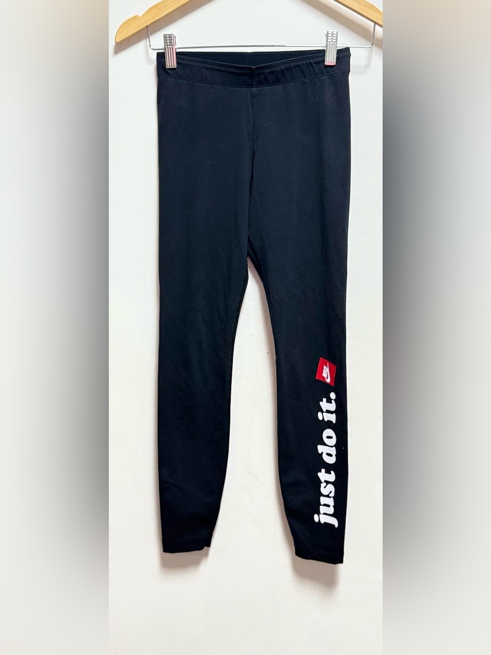 Nike Black Leggings with White 'just do it.' Side Print and Red Logo